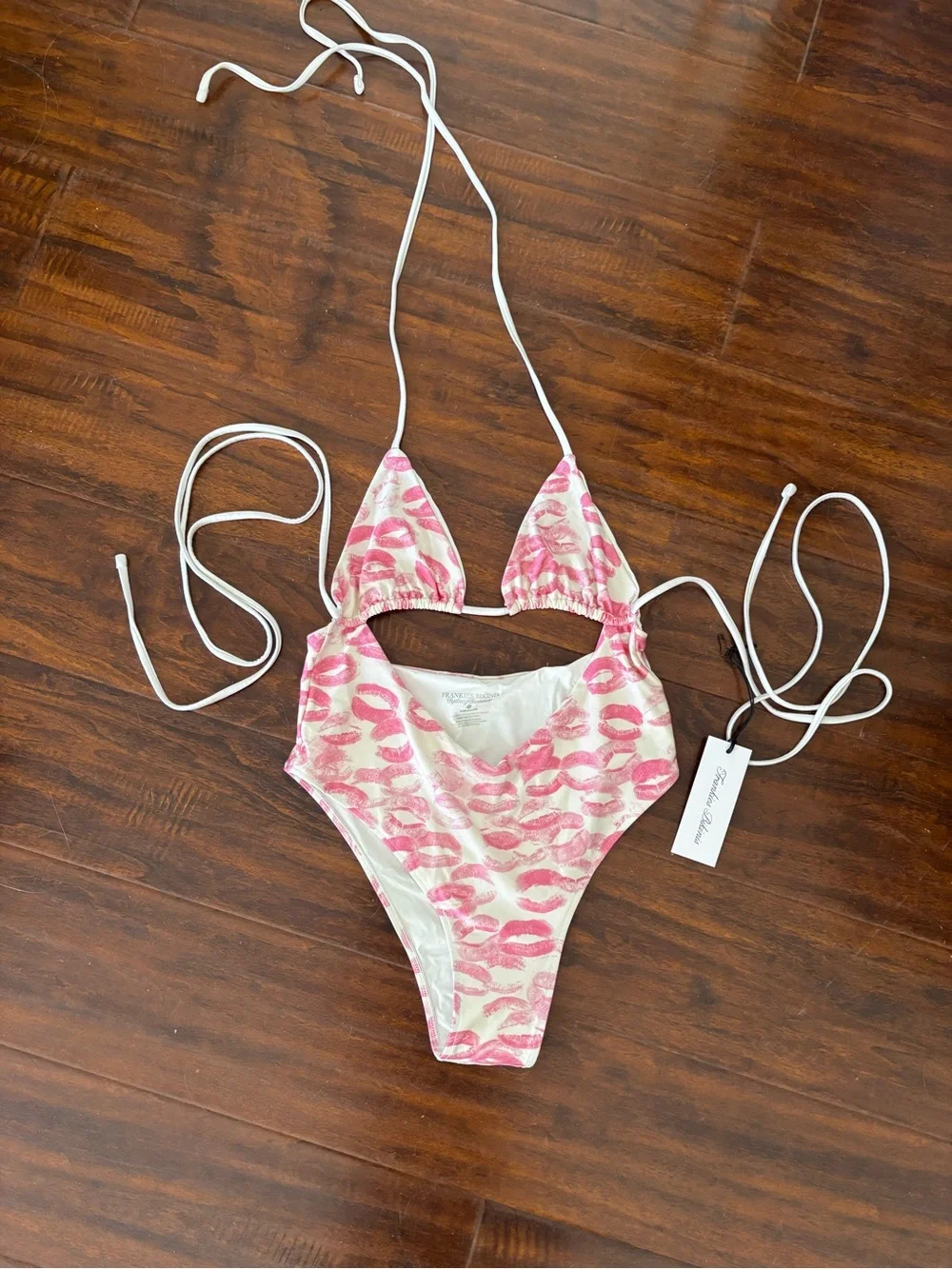 Frankies Bikinis x Sydney Sweeney Gemma Shine One Piece in Angel Kisses